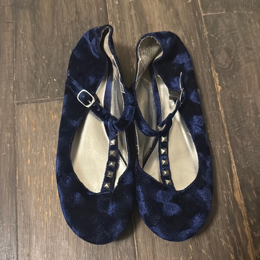 Arizona Jean Company Blue Velvet Flats